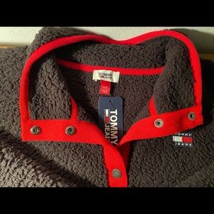 Black and Red Tommy Jeans adjustable pullover.